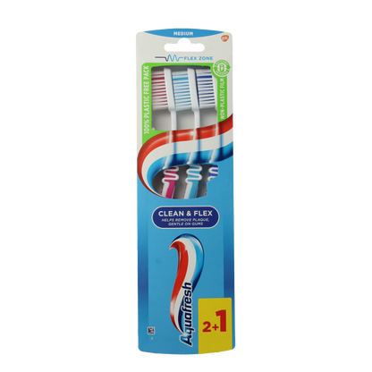 Aquafresh Tandenborstel clean & flex medium 3 Stuks
